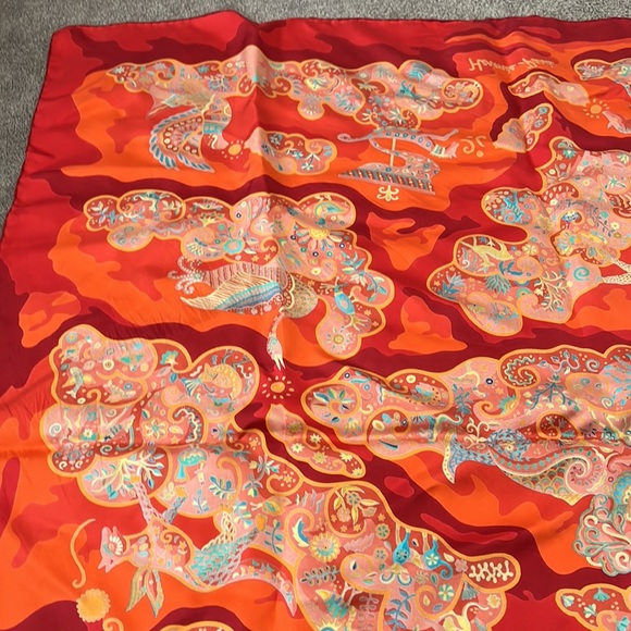 HERMES Silk Nuees Imaginaires Scarf 90 - Picture 15 of 17